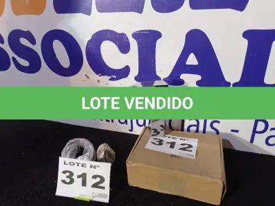 LOTE 312 - 01 - TORNEIRA CASCATA BANHEIRO BAIXA QUADRADA MONOCOMANDO (NO ESTADO, NÃO SABEMOS SE FUNCIONA. LEILÃO NÃO TEM GARANTIA E NEM DEVOLUÇÃO, SUJEITO A POSSÍVEIS AVARIAS VISÍVEIS/OCULTAS E/OU AUSÊNCIA DE COMPONENTES)