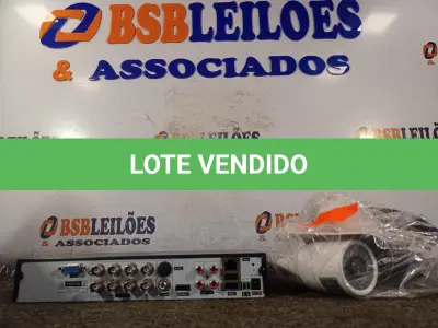 LOTE 502 - 01 DVR E 03 CÂMERAS DE SEGURANÇA. (NO ESTADO) ATENÇÃO! FAZER A VISITAÇÃO ANTES DE ARREMATAR, NÃO SABEMOS SE FUNCIONA. LEILÃO NÃO TEM GARANTIA E NEM DEVOLUÇÃO, SUJEITO A POSSÍVEIS AVARIAS VISÍVEIS/OCULTAS E/OU AUSÊNCIA DE COMPONENTES.