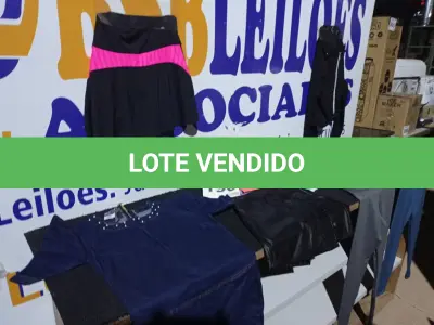 LOTE 196 - 15 – PEÇAS DE ROUPAS FEMININAS DIVERSAS (APROXIMADAMENTE) (NO ESTADO, NÃO SABEMOS SE FUNCIONA. LEILÃO NÃO TEM GARANTIA E NEM DEVOLUÇÃO, SUJEITO A POSSÍVEIS AVARIAS VISÍVEIS/OCULTAS E/OU AUSÊNCIA DE COMPONENTES)