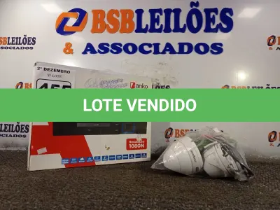 LOTE 455 - 01 DVR E 03 CÂMERAS DE SEGURANÇA. (NO ESTADO) ATENÇÃO! FAZER A VISITAÇÃO ANTES DE ARREMATAR, NÃO SABEMOS SE FUNCIONA. LEILÃO NÃO TEM GARANTIA E NEM DEVOLUÇÃO, SUJEITO A POSSÍVEIS AVARIAS VISÍVEIS/OCULTAS E/OU AUSÊNCIA DE COMPONENTES.
