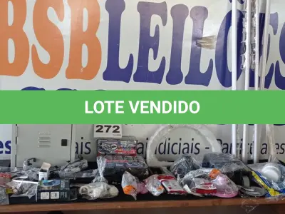 LOTE 272 - 52 -  ITENS PARA FERRAGISTA DIVERSOS  (APROXIMADAMENTE)(NO ESTADO, NÃO SABEMOS SE FUNCIONA. LEILÃO NÃO TEM GARANTIA E NEM DEVOLUÇÃO, SUJEITO A POSSÍVEIS AVARIAS VISÍVEIS/OCULTAS E/OU AUSÊNCIA DE COMPONENTES)