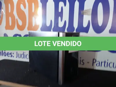 LOTE 301 - 01 - ADEGA ELECTROLUX 8 GARRAFAS ACABAMENTO EM ALUMÍNIO (NO ESTADO, NÃO SABEMOS SE FUNCIONA. LEILÃO NÃO TEM GARANTIA E NEM DEVOLUÇÃO, SUJEITO A POSSÍVEIS AVARIAS VISÍVEIS/OCULTAS E/OU AUSÊNCIA DE COMPONENTES)