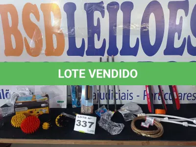 LOTE 337 - 20 – ITENS FERRAGISTA DIVERSOS  (APROXIMADAMENTE)(NO ESTADO, NÃO SABEMOS SE FUNCIONA. LEILÃO NÃO TEM GARANTIA E NEM DEVOLUÇÃO, SUJEITO A POSSÍVEIS AVARIAS VISÍVEIS/OCULTAS E/OU AUSÊNCIA DE COMPONENTES)