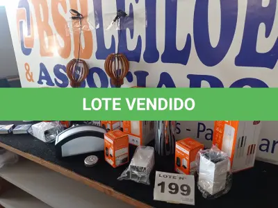 LOTE 199 - 15- PEÇAS DE LUMINÁRIA (APROXIMADAMENTE) (NO ESTADO, NÃO SABEMOS SE FUNCIONA. LEILÃO NÃO TEM GARANTIA E NEM DEVOLUÇÃO, SUJEITO A POSSÍVEIS AVARIAS VISÍVEIS/OCULTAS E/OU AUSÊNCIA DE COMPONENTES)