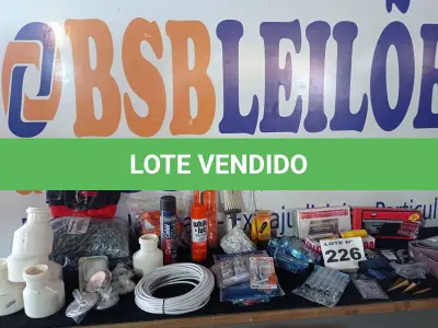 LOTE 226 - 50 – ITENS DE FERRAGISTA  (APROXIMADAMENTE)(NO ESTADO, NÃO SABEMOS SE FUNCIONA. LEILÃO NÃO TEM GARANTIA E NEM DEVOLUÇÃO, SUJEITO A POSSÍVEIS AVARIAS VISÍVEIS/OCULTAS E/OU AUSÊNCIA DE COMPONENTES)