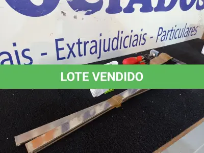 LOTE 354 - 03 - GRAMPOS SARGENTO PROFISSIONAL PARA MARCENEIRO (NO ESTADO, NÃO SABEMOS SE FUNCIONA. LEILÃO NÃO TEM GARANTIA E NEM DEVOLUÇÃO, SUJEITO A POSSÍVEIS AVARIAS VISÍVEIS/OCULTAS E/OU AUSÊNCIA DE COMPONENTES)