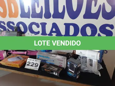 LOTE 229 - 12 – PEÇAS DE ELETRO PORTÁTEIS DIVERSOS (NO ESTADO, NÃO SABEMOS SE FUNCIONA. LEILÃO NÃO TEM GARANTIA E NEM DEVOLUÇÃO, SUJEITO A POSSÍVEIS AVARIAS VISÍVEIS/OCULTAS E/OU AUSÊNCIA DE COMPONENTES)