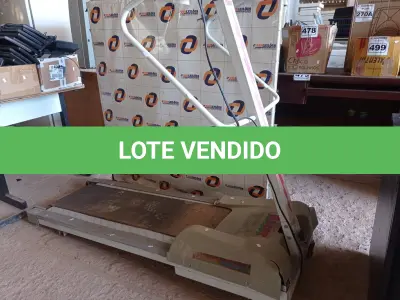 LOTE 473 - 01 ESTEIRA ERGOMÉTRICA. (NO ESTADO) ATENÇÃO! FAZER A VISITAÇÃO ANTES DE ARREMATAR, NÃO SABEMOS SE FUNCIONA. LEILÃO NÃO TEM GARANTIA E NEM DEVOLUÇÃO, SUJEITO A POSSÍVEIS AVARIAS VISÍVEIS/OCULTAS E/OU AUSÊNCIA DE COMPONENTES.