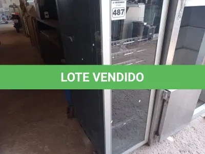 LOTE 487 - 01 RACK PARA EQUIPAMENTOS DE TELECOMUNICAÇÕES. (NO ESTADO) ATENÇÃO! FAZER A VISITAÇÃO ANTES DE ARREMATAR, NÃO SABEMOS SE FUNCIONA. LEILÃO NÃO TEM GARANTIA E NEM DEVOLUÇÃO, SUJEITO A POSSÍVEIS AVARIAS VISÍVEIS/OCULTAS E/OU AUSÊNCIA DE COMPONENTES.