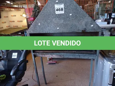 LOTE 468 - 01 CHURRASQUEIRA PARA ESPETINHOS. (NO ESTADO) ATENÇÃO! FAZER A VISITAÇÃO ANTES DE ARREMATAR, NÃO SABEMOS SE FUNCIONA. LEILÃO NÃO TEM GARANTIA E NEM DEVOLUÇÃO, SUJEITO A POSSÍVEIS AVARIAS VISÍVEIS/OCULTAS E/OU AUSÊNCIA DE COMPONENTES.