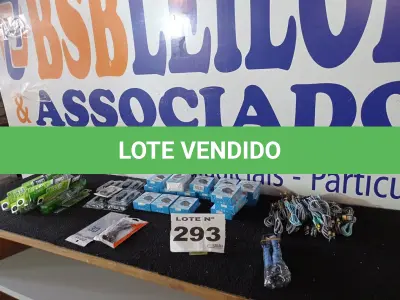 LOTE 293 - 60 – ITENS PARA CELULARES  (APROXIMADAMENTE)(NO ESTADO, NÃO SABEMOS SE FUNCIONA. LEILÃO NÃO TEM GARANTIA E NEM DEVOLUÇÃO, SUJEITO A POSSÍVEIS AVARIAS VISÍVEIS/OCULTAS E/OU AUSÊNCIA DE COMPONENTES)
