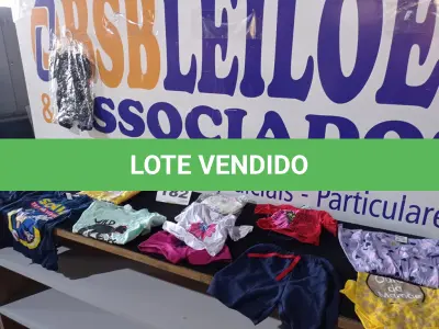 LOTE 182 - 30 – PEÇAS DE ROUPAS INFANTIS (APROXIMADAMENTE) (NO ESTADO, NÃO SABEMOS SE FUNCIONA. LEILÃO NÃO TEM GARANTIA E NEM DEVOLUÇÃO, SUJEITO A POSSÍVEIS AVARIAS VISÍVEIS/OCULTAS E/OU AUSÊNCIA DE COMPONENTES)