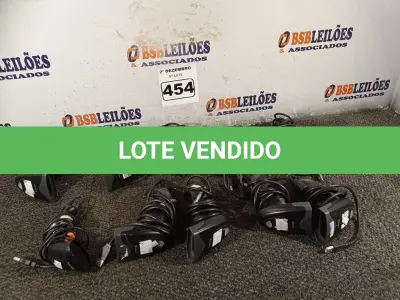 LOTE 454 - 01 LOTE COM VÁRIOS LEITORES DE CÓDIGO DE BARRAS. (NO ESTADO) ATENÇÃO! FAZER A VISITAÇÃO ANTES DE ARREMATAR, NÃO SABEMOS SE FUNCIONA. LEILÃO NÃO TEM GARANTIA E NEM DEVOLUÇÃO, SUJEITO A POSSÍVEIS AVARIAS VISÍVEIS/OCULTAS E/OU AUSÊNCIA DE COMPONENTES.