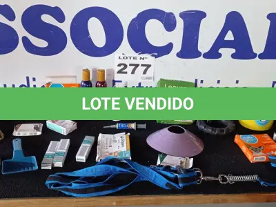 LOTE 277 - 27 – ITENS PARA PET DIVERSOS (APROXIMADAMENTE) (NO ESTADO, NÃO SABEMOS SE FUNCIONA. LEILÃO NÃO TEM GARANTIA E NEM DEVOLUÇÃO, SUJEITO A POSSÍVEIS AVARIAS VISÍVEIS/OCULTAS E/OU AUSÊNCIA DE COMPONENTES)
