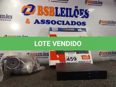 LOTE 459 - 01 DVR E 03 CÂMERAS DE SEGURANÇA. (NO ESTADO) ATENÇÃO! FAZER A VISITAÇÃO ANTES DE ARREMATAR, NÃO SABEMOS SE FUNCIONA. LEILÃO NÃO TEM GARANTIA E NEM DEVOLUÇÃO, SUJEITO A POSSÍVEIS AVARIAS VISÍVEIS/OCULTAS E/OU AUSÊNCIA DE COMPONENTES.