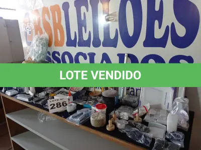 LOTE 286 - 50 – ITENS PARA FERRAGISTA DIVERSOS (APROXIMADAMENTE) (NO ESTADO, NÃO SABEMOS SE FUNCIONA. LEILÃO NÃO TEM GARANTIA E NEM DEVOLUÇÃO, SUJEITO A POSSÍVEIS AVARIAS VISÍVEIS/OCULTAS E/OU AUSÊNCIA DE COMPONENTES)