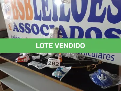LOTE 292 - 30 – ITENS PARA FERRAGISTA (APROXIMADAMENTE) (NO ESTADO, NÃO SABEMOS SE FUNCIONA. LEILÃO NÃO TEM GARANTIA E NEM DEVOLUÇÃO, SUJEITO A POSSÍVEIS AVARIAS VISÍVEIS/OCULTAS E/OU AUSÊNCIA DE COMPONENTES)