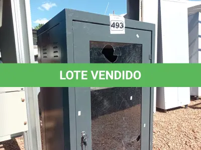 LOTE 493 - 01 RACK PARA EQUIPAMENTOS DE TELECOMUNICAÇÕES. (NO ESTADO) ATENÇÃO! FAZER A VISITAÇÃO ANTES DE ARREMATAR, NÃO SABEMOS SE FUNCIONA. LEILÃO NÃO TEM GARANTIA E NEM DEVOLUÇÃO, SUJEITO A POSSÍVEIS AVARIAS VISÍVEIS/OCULTAS E/OU AUSÊNCIA DE COMPONENTES.