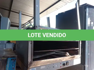 LOTE 490 - 01 FORNO INDUSTRIAL COM AVARIAS. (NO ESTADO) ATENÇÃO! FAZER A VISITAÇÃO ANTES DE ARREMATAR, NÃO SABEMOS SE FUNCIONA. LEILÃO NÃO TEM GARANTIA E NEM DEVOLUÇÃO, SUJEITO A POSSÍVEIS AVARIAS VISÍVEIS/OCULTAS E/OU AUSÊNCIA DE COMPONENTES.