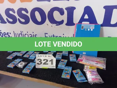 LOTE 321 - 30 - ITENS DE PAPELARIA DIVERSOS  (APROXIMADAMENTE)(NO ESTADO, NÃO SABEMOS SE FUNCIONA. LEILÃO NÃO TEM GARANTIA E NEM DEVOLUÇÃO, SUJEITO A POSSÍVEIS AVARIAS VISÍVEIS/OCULTAS E/OU AUSÊNCIA DE COMPONENTES)