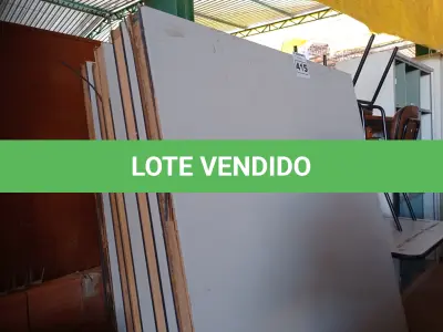 LOTE 415 - 01 LOTE COM VÁRIAS DIVISÓRIAS. (NO ESTADO) ATENÇÃO! FAZER A VISITAÇÃO ANTES DE ARREMATAR, NÃO SABEMOS SE FUNCIONA. LEILÃO NÃO TEM GARANTIA E NEM DEVOLUÇÃO, SUJEITO A POSSÍVEIS AVARIAS VISÍVEIS/OCULTAS E/OU AUSÊNCIA DE COMPONENTES.
