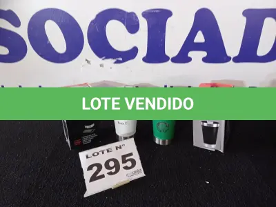LOTE 295 - 02 – COPOS TÉRMICOS (NO ESTADO, NÃO SABEMOS SE FUNCIONA. LEILÃO NÃO TEM GARANTIA E NEM DEVOLUÇÃO, SUJEITO A POSSÍVEIS AVARIAS VISÍVEIS/OCULTAS E/OU AUSÊNCIA DE COMPONENTES)