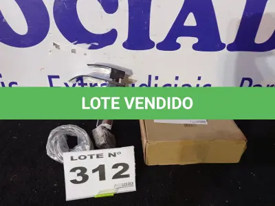 LOTE 312 - 01 - TORNEIRA CASCATA BANHEIRO BAIXA QUADRADA MONOCOMANDO (NO ESTADO, NÃO SABEMOS SE FUNCIONA. LEILÃO NÃO TEM GARANTIA E NEM DEVOLUÇÃO, SUJEITO A POSSÍVEIS AVARIAS VISÍVEIS/OCULTAS E/OU AUSÊNCIA DE COMPONENTES)