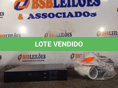 LOTE 502 - 01 DVR E 03 CÂMERAS DE SEGURANÇA. (NO ESTADO) ATENÇÃO! FAZER A VISITAÇÃO ANTES DE ARREMATAR, NÃO SABEMOS SE FUNCIONA. LEILÃO NÃO TEM GARANTIA E NEM DEVOLUÇÃO, SUJEITO A POSSÍVEIS AVARIAS VISÍVEIS/OCULTAS E/OU AUSÊNCIA DE COMPONENTES.