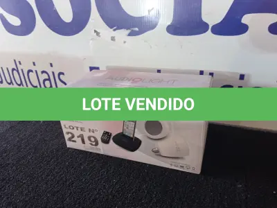 LOTE 219 - 01 - SISTEMA DE SOM E ILUMINAÇÃO SEM FIO (NO ESTADO, NÃO SABEMOS SE FUNCIONA. LEILÃO NÃO TEM GARANTIA E NEM DEVOLUÇÃO, SUJEITO A POSSÍVEIS AVARIAS VISÍVEIS/OCULTAS E/OU AUSÊNCIA DE COMPONENTES)