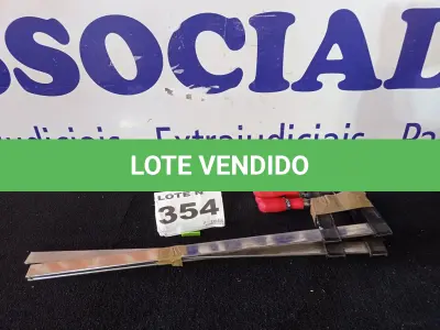 LOTE 354 - 03 - GRAMPOS SARGENTO PROFISSIONAL PARA MARCENEIRO (NO ESTADO, NÃO SABEMOS SE FUNCIONA. LEILÃO NÃO TEM GARANTIA E NEM DEVOLUÇÃO, SUJEITO A POSSÍVEIS AVARIAS VISÍVEIS/OCULTAS E/OU AUSÊNCIA DE COMPONENTES)