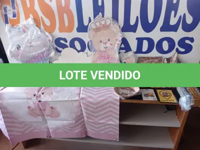 LOTE 242 - 50 - ITENS DE FESTA (APROXIMADAMENTE)(NO ESTADO, NÃO SABEMOS SE FUNCIONA. LEILÃO NÃO TEM GARANTIA E NEM DEVOLUÇÃO, SUJEITO A POSSÍVEIS AVARIAS VISÍVEIS/OCULTAS E/OU AUSÊNCIA DE COMPONENTES)