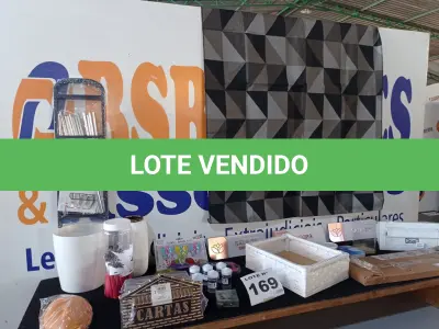 LOTE 169 - 25 - UTENSÍLIOS DOMÉSTICOS  (APROXIMADAMENTE)(NO ESTADO, NÃO SABEMOS SE FUNCIONA. LEILÃO NÃO TEM GARANTIA E NEM DEVOLUÇÃO, SUJEITO A POSSÍVEIS AVARIAS VISÍVEIS/OCULTAS E/OU AUSÊNCIA DE COMPONENTES)