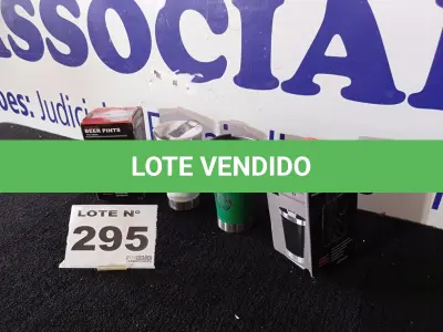 LOTE 295 - 02 – COPOS TÉRMICOS (NO ESTADO, NÃO SABEMOS SE FUNCIONA. LEILÃO NÃO TEM GARANTIA E NEM DEVOLUÇÃO, SUJEITO A POSSÍVEIS AVARIAS VISÍVEIS/OCULTAS E/OU AUSÊNCIA DE COMPONENTES)