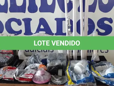 LOTE 272 - 52 -  ITENS PARA FERRAGISTA DIVERSOS  (APROXIMADAMENTE)(NO ESTADO, NÃO SABEMOS SE FUNCIONA. LEILÃO NÃO TEM GARANTIA E NEM DEVOLUÇÃO, SUJEITO A POSSÍVEIS AVARIAS VISÍVEIS/OCULTAS E/OU AUSÊNCIA DE COMPONENTES)
