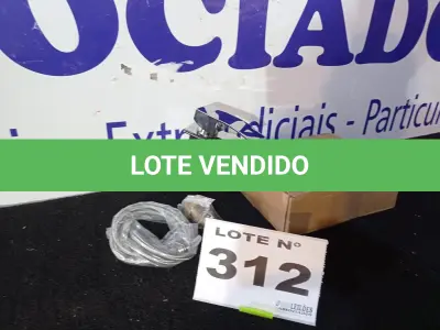 LOTE 312 - 01 - TORNEIRA CASCATA BANHEIRO BAIXA QUADRADA MONOCOMANDO (NO ESTADO, NÃO SABEMOS SE FUNCIONA. LEILÃO NÃO TEM GARANTIA E NEM DEVOLUÇÃO, SUJEITO A POSSÍVEIS AVARIAS VISÍVEIS/OCULTAS E/OU AUSÊNCIA DE COMPONENTES)