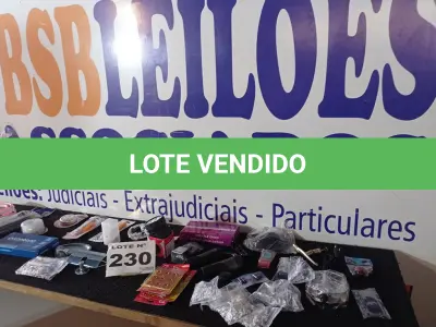 LOTE 230 - 40 – ITENS DE FERRAGISTA (APROXIMADAMENTE) (NO ESTADO, NÃO SABEMOS SE FUNCIONA. LEILÃO NÃO TEM GARANTIA E NEM DEVOLUÇÃO, SUJEITO A POSSÍVEIS AVARIAS VISÍVEIS/OCULTAS E/OU AUSÊNCIA DE COMPONENTES)