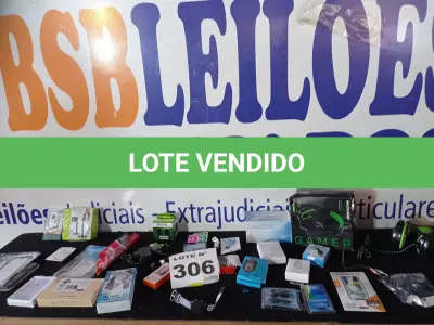 LOTE 306 - 35 – ITENS PARA INFORMATICA/CELULARES DIVERSOS  (APROXIMADAMENTE)(NO ESTADO, NÃO SABEMOS SE FUNCIONA. LEILÃO NÃO TEM GARANTIA E NEM DEVOLUÇÃO, SUJEITO A POSSÍVEIS AVARIAS VISÍVEIS/OCULTAS E/OU AUSÊNCIA DE COMPONENTES)