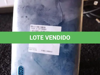 LOTE 214 - 01 - CELULAR MOTOROLA MOTO E6S 64GB 4G TELA 6.1 4GB RAM (NO ESTADO, NÃO SABEMOS SE FUNCIONA. LEILÃO NÃO TEM GARANTIA E NEM DEVOLUÇÃO, SUJEITO A POSSÍVEIS AVARIAS VISÍVEIS/OCULTAS E/OU AUSÊNCIA DE COMPONENTES)
