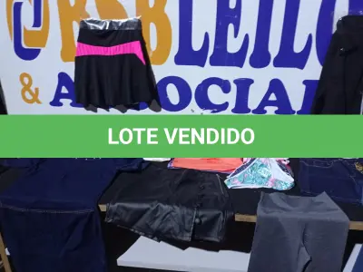 LOTE 196 - 15 – PEÇAS DE ROUPAS FEMININAS DIVERSAS (APROXIMADAMENTE) (NO ESTADO, NÃO SABEMOS SE FUNCIONA. LEILÃO NÃO TEM GARANTIA E NEM DEVOLUÇÃO, SUJEITO A POSSÍVEIS AVARIAS VISÍVEIS/OCULTAS E/OU AUSÊNCIA DE COMPONENTES)