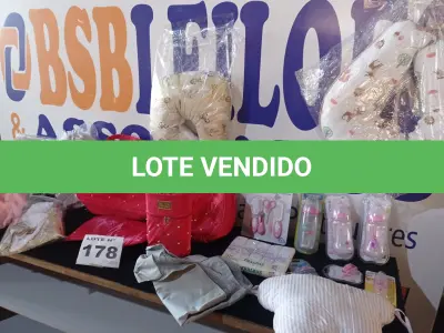 LOTE 178 - 25 – ENXOVAIS DE BEBÊ DIVERSOS (NO ESTADO, NÃO SABEMOS SE FUNCIONA. LEILÃO NÃO TEM GARANTIA E NEM DEVOLUÇÃO, SUJEITO A POSSÍVEIS AVARIAS VISÍVEIS/OCULTAS E/OU AUSÊNCIA DE COMPONENTES)