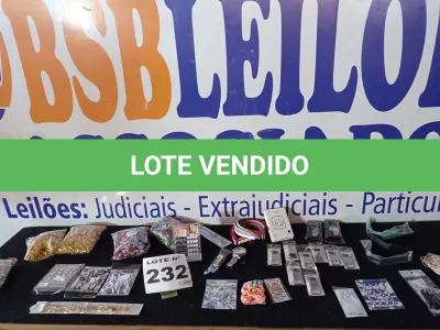 LOTE 232 - 40 – ACESSÓRIOS PESSOAL DIVERSOS (APROXIMADAMENTE) (NO ESTADO, NÃO SABEMOS SE FUNCIONA. LEILÃO NÃO TEM GARANTIA E NEM DEVOLUÇÃO, SUJEITO A POSSÍVEIS AVARIAS VISÍVEIS/OCULTAS E/OU AUSÊNCIA DE COMPONENTES)