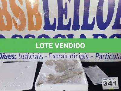 LOTE 341 - 01 - ARANDELA LED ELO DOURADO 3000K 15W BELLA DY003 (NO ESTADO, NÃO SABEMOS SE FUNCIONA. LEILÃO NÃO TEM GARANTIA E NEM DEVOLUÇÃO, SUJEITO A POSSÍVEIS AVARIAS VISÍVEIS/OCULTAS E/OU AUSÊNCIA DE COMPONENTES)