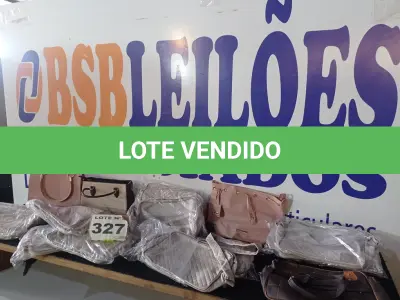 LOTE 327 - 07 – BOLSAS DIVERSAS (NO ESTADO, NÃO SABEMOS SE FUNCIONA. LEILÃO NÃO TEM GARANTIA E NEM DEVOLUÇÃO, SUJEITO A POSSÍVEIS AVARIAS VISÍVEIS/OCULTAS E/OU AUSÊNCIA DE COMPONENTES)