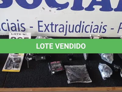 LOTE 265 - 35 -  ITENS PARA CICLISMO DIVERSOS (APROXIMADAMENTE) (NO ESTADO, NÃO SABEMOS SE FUNCIONA. LEILÃO NÃO TEM GARANTIA E NEM DEVOLUÇÃO, SUJEITO A POSSÍVEIS AVARIAS VISÍVEIS/OCULTAS E/OU AUSÊNCIA DE COMPONENTES)