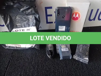 LOTE 247 - 01 - CELULAR MOTOROLA MOTO E6S 64GB 4G TELA 6.1 4GB RAM (NO ESTADO, NÃO SABEMOS SE FUNCIONA. LEILÃO NÃO TEM GARANTIA E NEM DEVOLUÇÃO, SUJEITO A POSSÍVEIS AVARIAS VISÍVEIS/OCULTAS E/OU AUSÊNCIA DE COMPONENTES)
