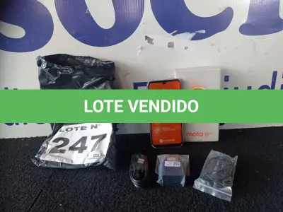 LOTE 247 - 01 - CELULAR MOTOROLA MOTO E6S 64GB 4G TELA 6.1 4GB RAM (NO ESTADO, NÃO SABEMOS SE FUNCIONA. LEILÃO NÃO TEM GARANTIA E NEM DEVOLUÇÃO, SUJEITO A POSSÍVEIS AVARIAS VISÍVEIS/OCULTAS E/OU AUSÊNCIA DE COMPONENTES)
