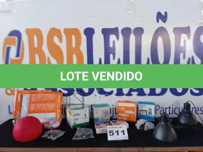 LOTE 511 - 11 – LUMINÁRIAS DIVERSAS (NO ESTADO, NÃO SABEMOS SE FUNCIONA. LEILÃO NÃO TEM GARANTIA E NEM DEVOLUÇÃO, SUJEITO A POSSÍVEIS AVARIAS VISÍVEIS/OCULTAS E/OU AUSÊNCIA DE COMPONENTES)
