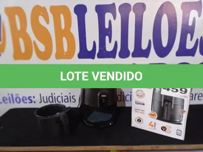LOTE 459 - 01 - FRITADEIRA PHILCO AIR FRY GOURMET BLACK PFR15P 4L 1500W (NO ESTADO, NÃO SABEMOS SE FUNCIONA. LEILÃO NÃO TEM GARANTIA E NEM DEVOLUÇÃO, SUJEITO A POSSÍVEIS AVARIAS VISÍVEIS/OCULTAS E/OU AUSÊNCIA DE COMPONENTES)