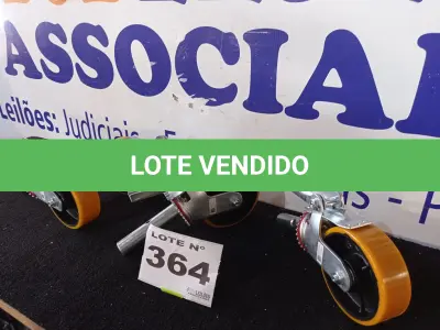 LOTE 364 - 01 - KIT COM 4 RODÍZIOS GIRATÓRIO COM FREIO PARA ANDAIME (NO ESTADO, NÃO SABEMOS SE FUNCIONA. LEILÃO NÃO TEM GARANTIA E NEM DEVOLUÇÃO, SUJEITO A POSSÍVEIS AVARIAS VISÍVEIS/OCULTAS E/OU AUSÊNCIA DE COMPONENTES)