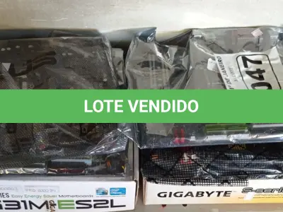 LOTE 047 - 09 PLACAS MÃE MARCAS E MODELOS DIVERSOS. (NO ESTADO) ATENÇÃO! FAZER A VISITAÇÃO ANTES DE ARREMATAR, NÃO SABEMOS SE FUNCIONA. LEILÃO NÃO TEM GARANTIA E NEM DEVOLUÇÃO, SUJEITO A POSSÍVEIS AVARIAS VISÍVEIS/OCULTAS E/OU AUSÊNCIA DE COMPONENTES.